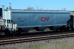 CN 114726